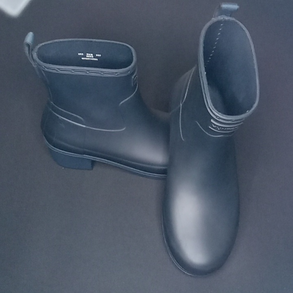 Hunter Boots, Size: 7